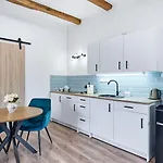 Pod Vinicemi 3*