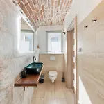 Guest house Pod Vinicemi 3*