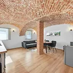 Guest house Pod Vinicemi 3*