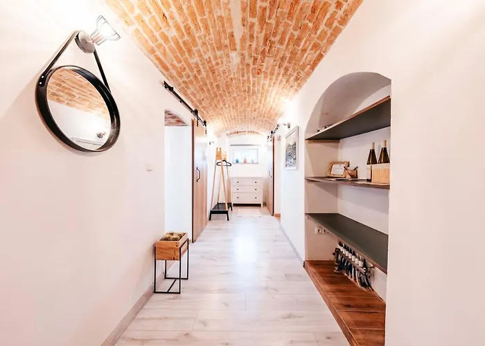 Pod Vinicemi 3*