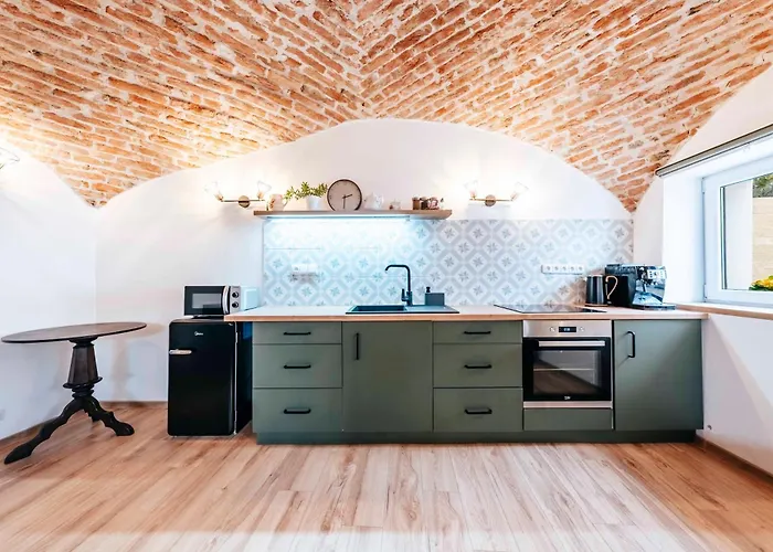 Pod Vinicemi 3* Litoměřice